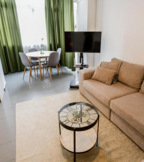 Wolke 7 Central Apartment - Modern and Comfortable Home